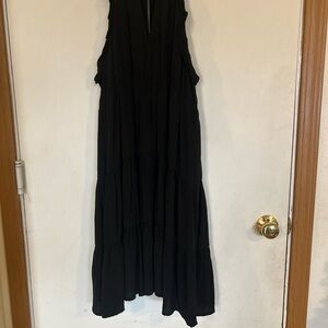 The Korner Large Black Elegant Black Sleeveless Dress